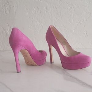 Joan And David Elegant Pink Suede Women's Heels